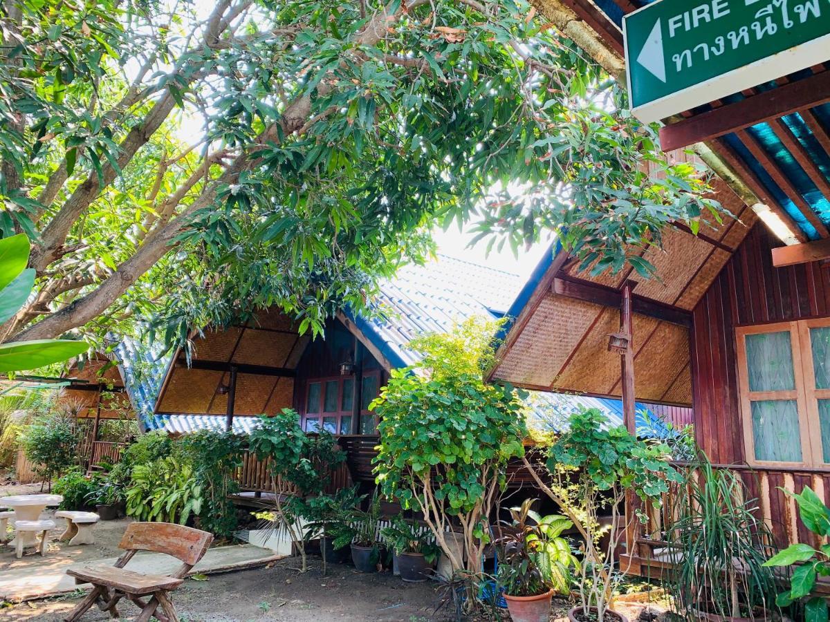 Samut Songkhram Ruennamyen Resort Amphawa מראה חיצוני תמונה