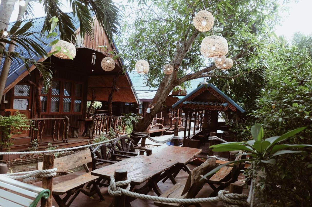 Samut Songkhram Ruennamyen Resort Amphawa מראה חיצוני תמונה