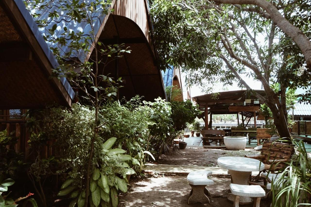 Samut Songkhram Ruennamyen Resort Amphawa מראה חיצוני תמונה