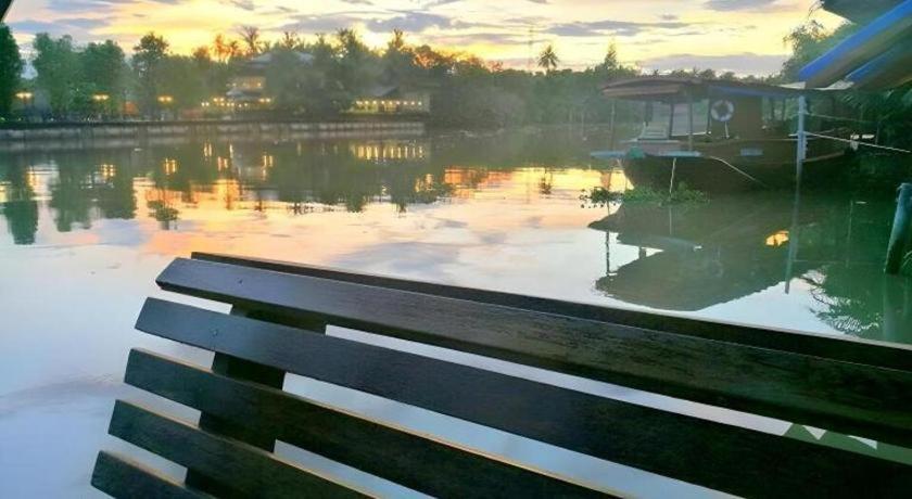 Samut Songkhram Ruennamyen Resort Amphawa מראה חיצוני תמונה