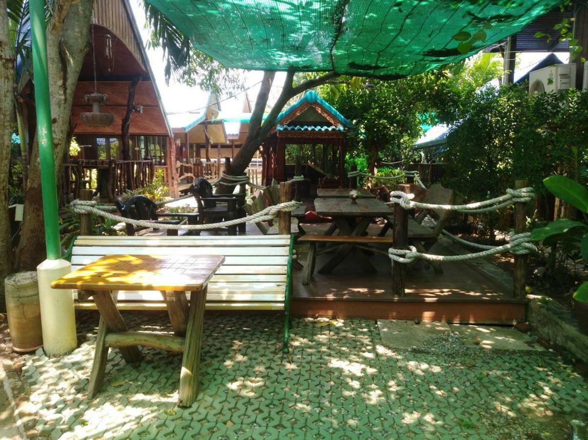 Samut Songkhram Ruennamyen Resort Amphawa מראה חיצוני תמונה